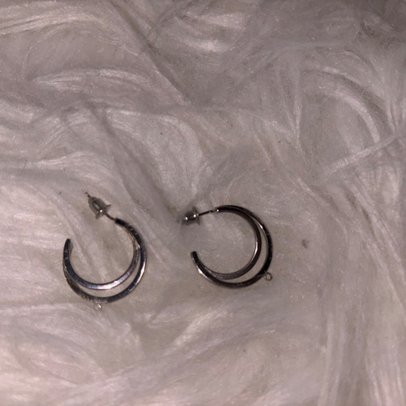 earrings - Picture 10 of 15